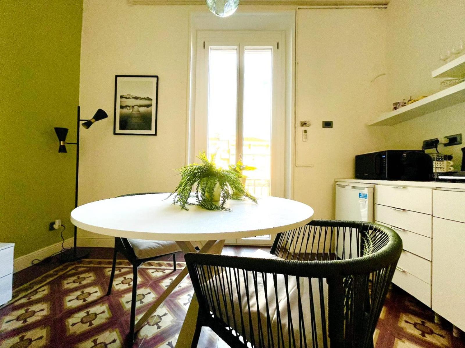 Charming Rooms Loreto 8 Milan Exterior photo